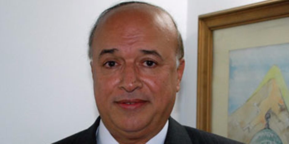 اختيار السفير محمود كارم ممثلا للشرق الأوسط في الاجتماع الدولي لنزع السلاح النووي