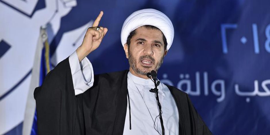 خلال جلسة محاكمته.. زعيم المعارضة الشيعية بالبحرين يرفض اتهامه بالتخابر مع قطر