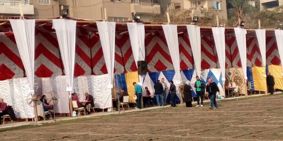 انتخابات الترسانة ..المرشحين يستخدمون حلاوة المولد للدعاية الإنتخابية