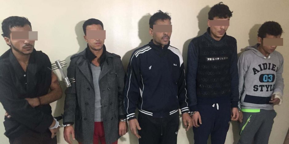 القبض على 5 متهمين بحوزتهم أسلحة بيضاء في حملة أمنية بالإسماعيلية