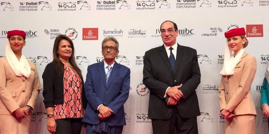 باسل خياط ومجدى أحمد علي وصفية العمرى على السجادة الحمراء لمهرجان دبي