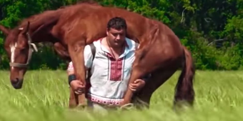 أيقونة القوة في العالم.. أوكراني يفوز ببطولة رفع الأثقال عام 2009 ويحمل الخيول على ظهره في 2017