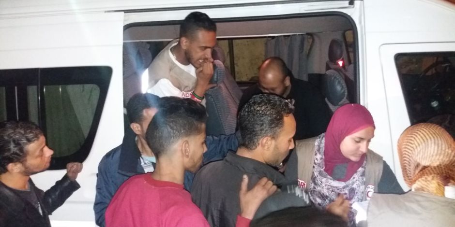 الهلال الأحمر  المصري: توزيع مهمات إغاثة لأسر ضحايا حريق باب الشعرية