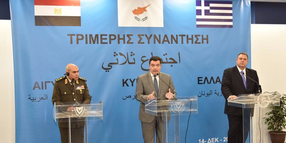 وزراء دفاع مصر واليونان وقبرص يتفقون على زيادة التعاون العسكرى المشترك وزراء دفاع مصر واليونان وقبرص يتفقون على زيادة التعاون العسكرى المشترك