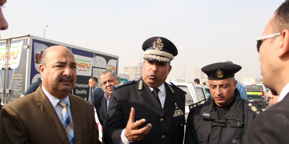 مساعد وزير الداخلية للمرور يتفقد الطرق السريعة ويشدد على تأمين الرحلات