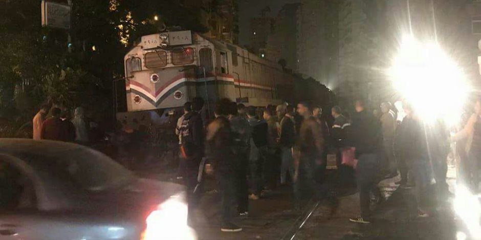 " كلاكيت تانى مرة في يوم واحد".. خروج عربة قطار عن القضبان بالإسكندرية  ( صور ) 