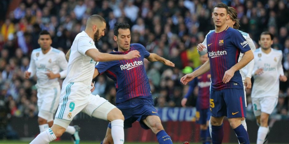 الفرحة تسيطر على لاعبي برشلونة بعد الفوز بالكلاسيكو 