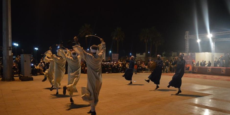 ساحة أبو الحجاج تشهد عروض لفرقتي أسيوط والأقصر للفنون الشعبية بمهرجان التحطيب (صور)