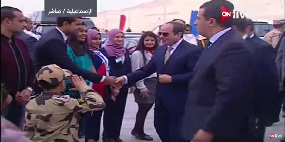 السيسي يشهد افتتاح كوبري الشهيد أحمد منسي العائم على قناة السويس (صور)