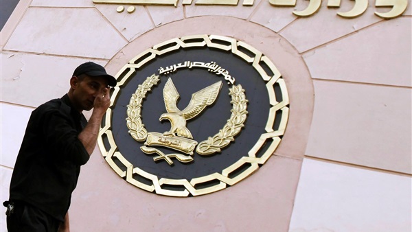 مصادر: الداخلية تدرس إجراء أكبر حركة تنقلات لأمناء الشرطة مصادر: الداخلية تدرس إجراء أكبر حركة تنقلات لأمناء الشرطة