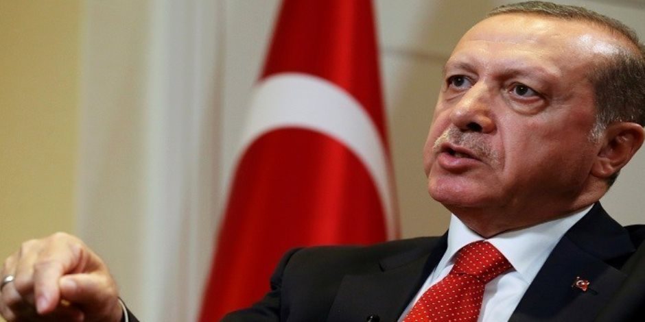 لماذا كثف أردوغان من انتشار قواته بقطر وقمع معارضي تميم؟ 