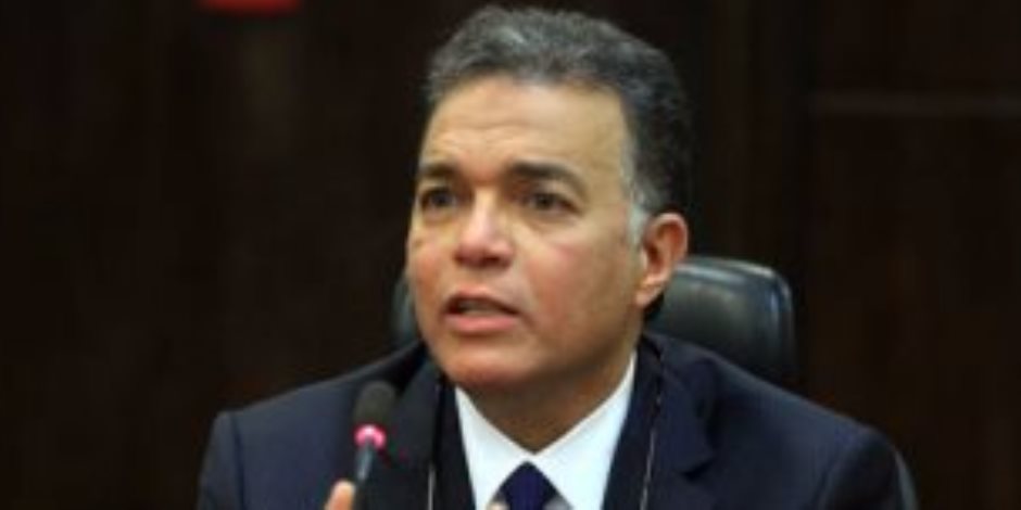 المجرى الملاحي بنيل الأقصر يشهد عبور 32 فندقا عائما في اتجاه أسوان بصورة طبيعية المجرى الملاحي بنيل الأقصر يشهد عبور 32 فندقا عائما في اتجاه أسوان بصورة طبيعية