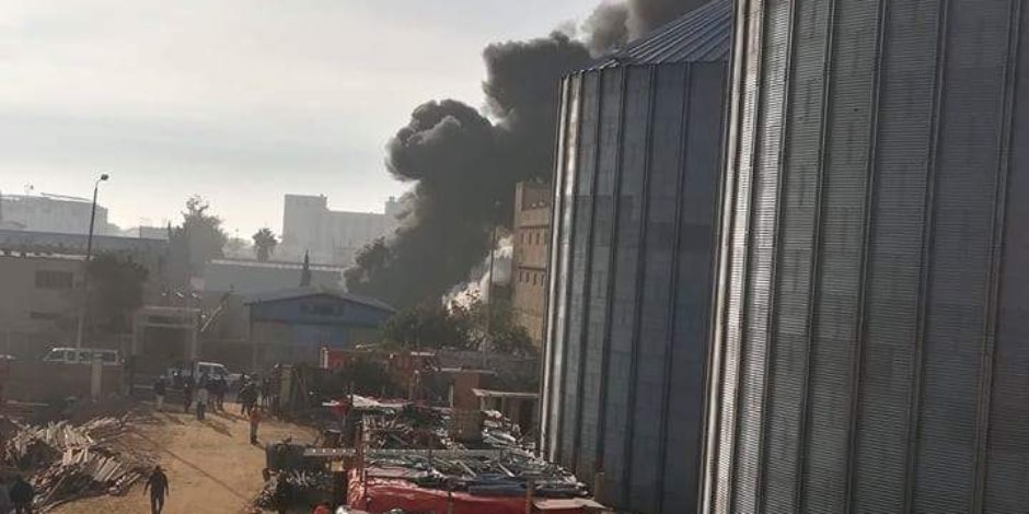 حريق بمصنع بمنطقة برج العرب الصناعية بالإسكندرية