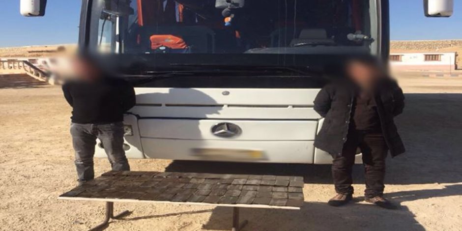 قوات إنفاذ القانون تدمر عربة نقل و5 دراجات نارية بوسط سيناء