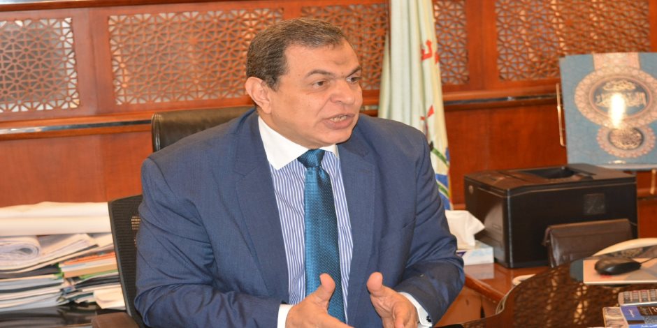 وكيل وزارة القوى العاملة يفتتح ندوة بالمنيا بعنوان مصر أمانة بين إيديك