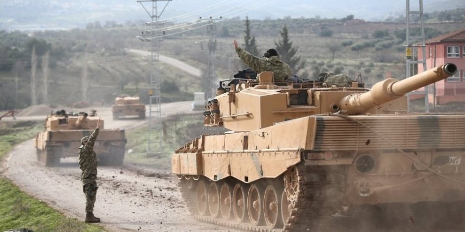 غارات تركية على عفرين.. ودبابات أنقرة تستعد لدخول سوريا