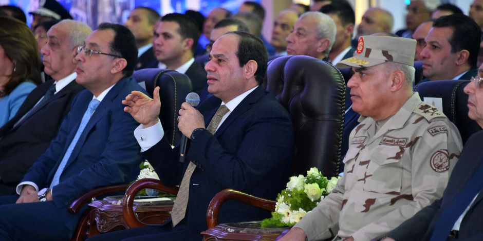 وزير الدفاع ورئيس الأركان يهنئان الرئيس السيسي بمناسبة ذكرى تحرير سيناء
