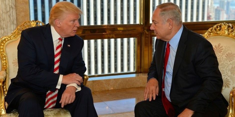 ترامب لنتنياهو في دافوس: الفلسطينيون قللوا من احترام أمريكا