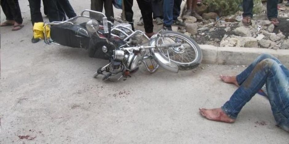 مصرع شابين في حادث تصادم دراجة بخارية بمقطورة قصب بطريق أبوتشت 