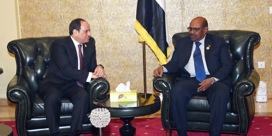 سفير السودان بالقاهرة: أعود لمصر قريبا.. ولقاء السيسي والبشير كان إيجابيا