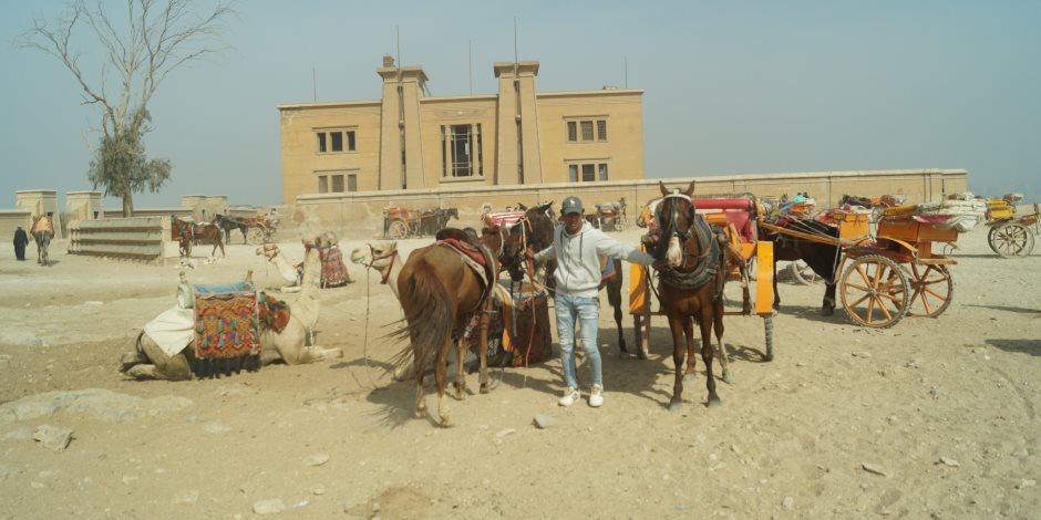 استراحة الملك فاروق في الأهرامات: "مبولة الجمال والخيول" (صور)