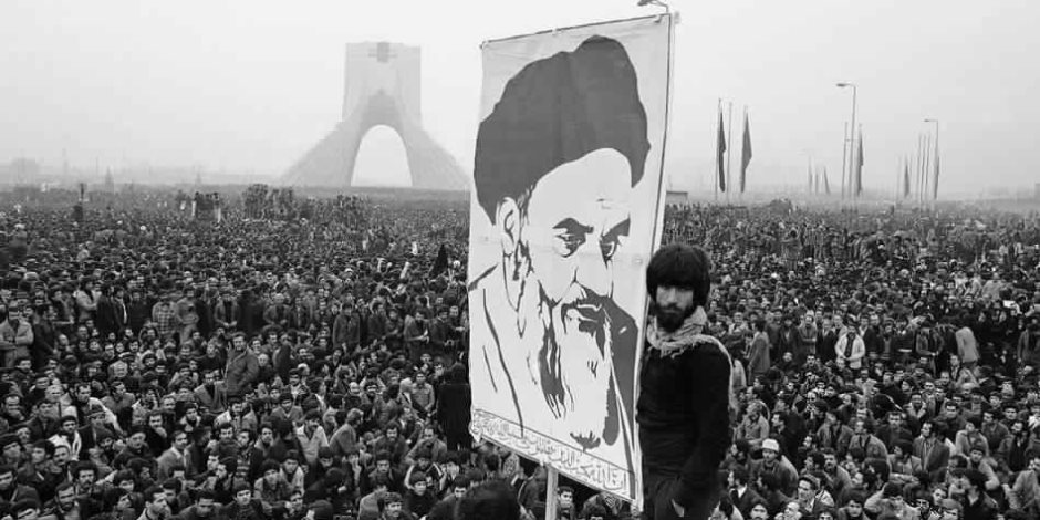 الثورة الإيرانية.. مدافع "أية الله" انطلقت من هناك (تقرير)
