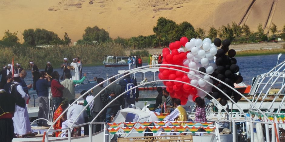 انطلاق مهرجان أسوان الدولي للفنون بديفيلية للمراكب النيلية (صور)