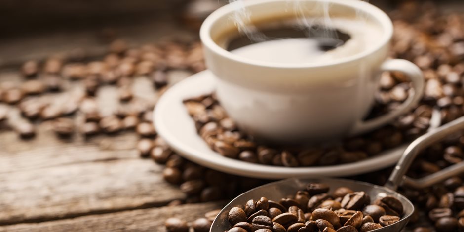 أضف لفنجان قهوتك.. 5 أشياء تحسن صحتك وحالتك المزاجية