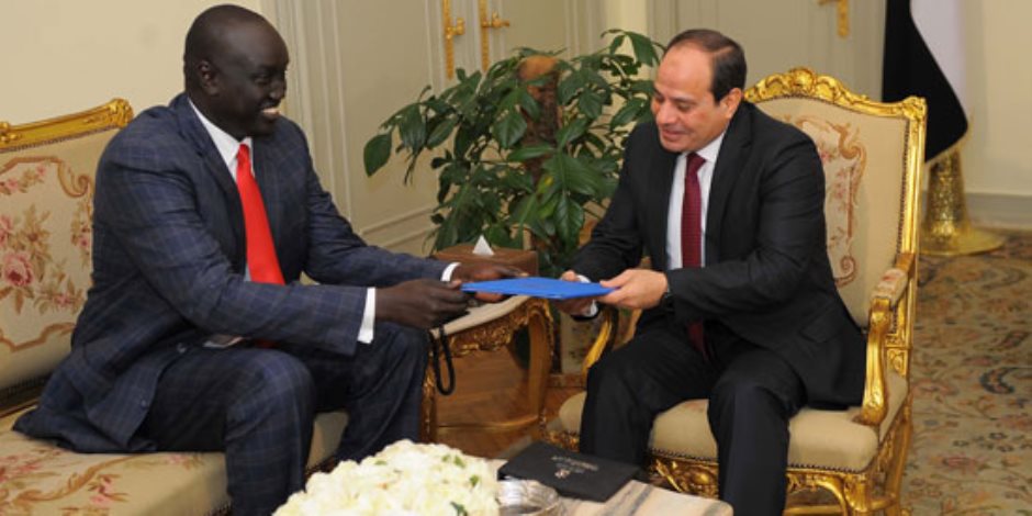 سلفا كير يبعث رسالة للسيسي.. والرئيس: مصر تدعم استقرار جنوب السودان
