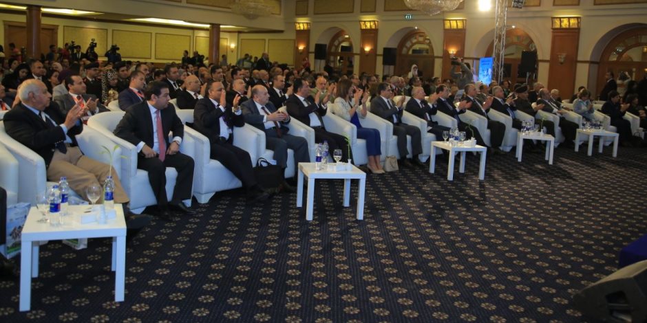 "مصر تستطيع".. تفاصيل الجلسة الاولي للمؤتمر.. وخبراء: تكثيف المياه حل علمي (صور) 
