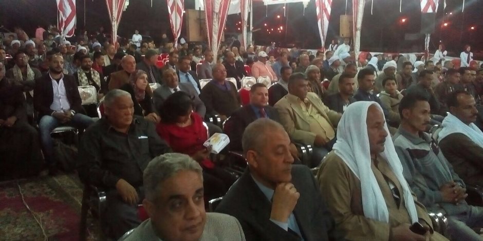 "كلنا معاك من أجل مصر" تعقد مؤتمر دعم السيسي بمدينة أسيوط الجديدة  (صور)