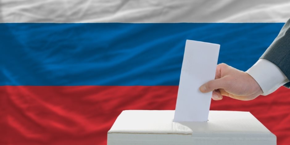 اقتراع مبكر لانتخابات الرئاسة الروسية وسط اتهامات بتدخلات أمريكية