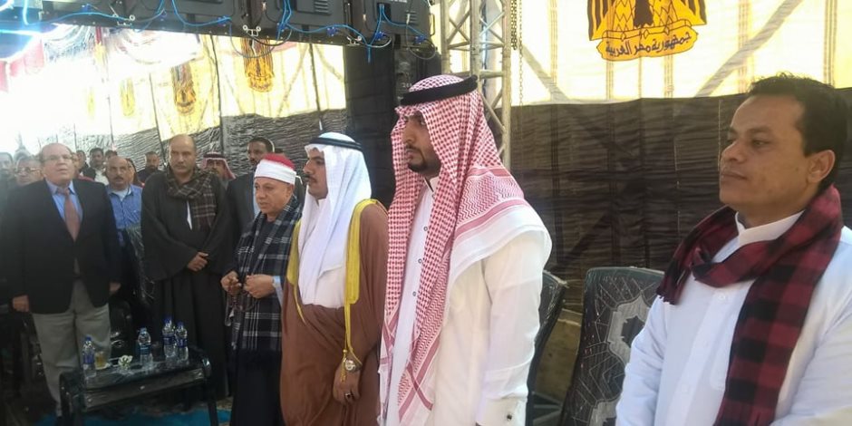  أهالي سيناء المقيمون بالإسماعيلية ينظمون مؤتمر لدعم الرئيس السيسى (صور)