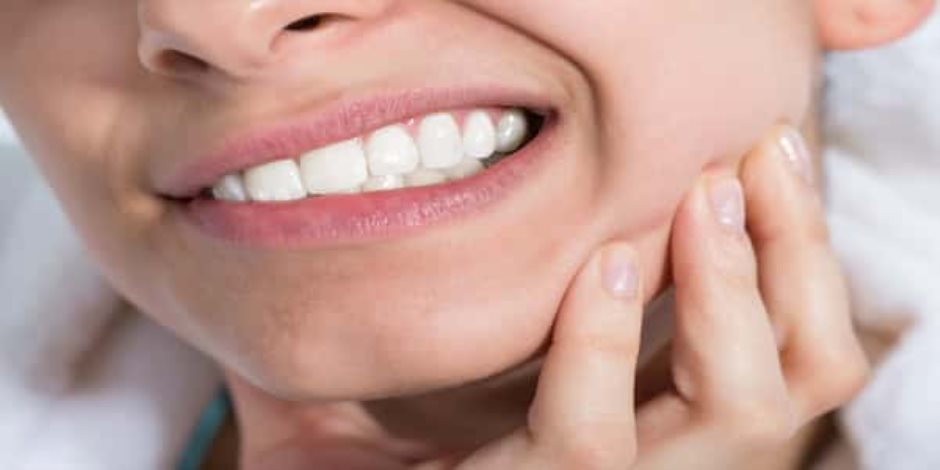 هل تعاني من حساسية الأسنان؟.. تعرف على الأسباب وطرق الوقاية