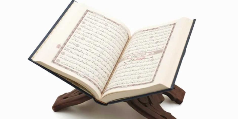 عميد كلية القرآن الكريم :4 من هيئة كبار العلماء بالأزهر يراجعون المصحف الشريف 
