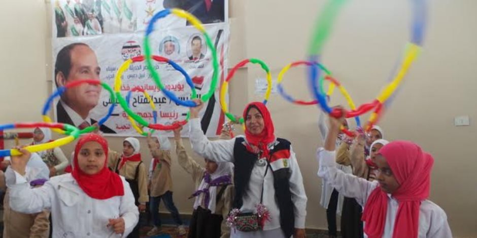 مسيرة حاشدة على أنغام نشيد الصاعقة في شوارع طور سيناء لدعم السيسي