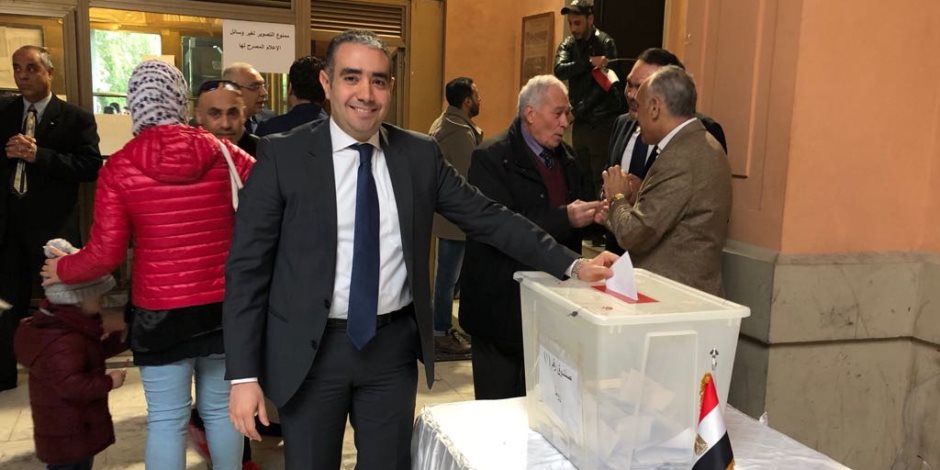 مصر تنتخب الرئيس.. توافد الأسر المصرية في روما على سفارتهم للمشاركة بالانتخابات