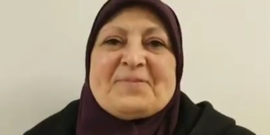 شقيقة المستشار عدلي منصور من أمريكا: المشاركة في انتخابات بلدي "شرف ليا" (فيديو)
