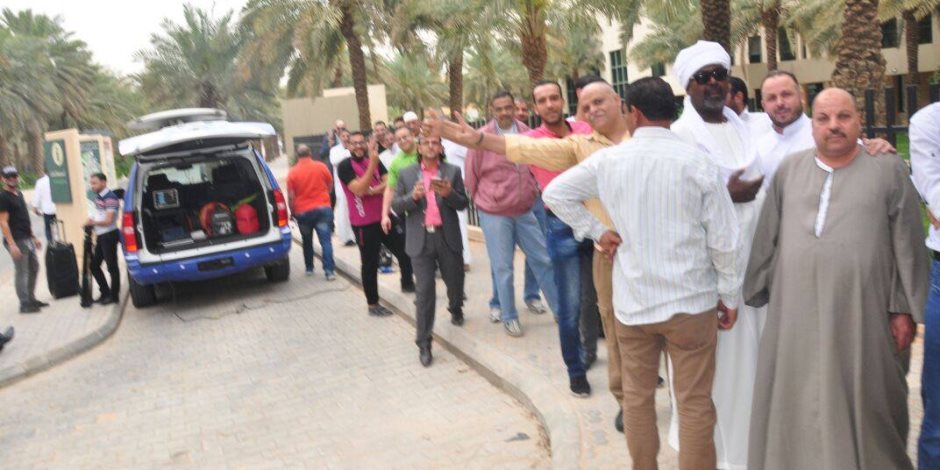 مصر تنتخب الرئيس.. المصريون يحتشدون بالرياض أمام القنصلية للتصويت بالانتخابات