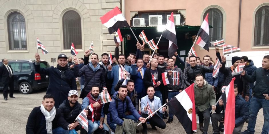  البيان الخامس لحركة صوت مصر بالخارج: ازدحام أمام السفارة المصرية في روما