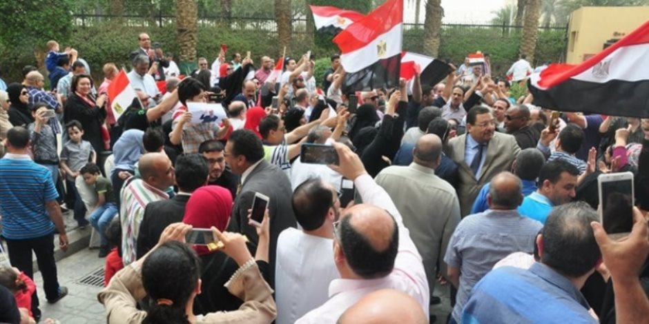 انتهاء عملية التصويت في الانتخابات الرئاسية المصرية بمسقط وبدء الفرز