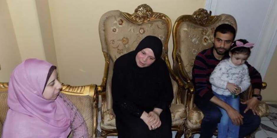 الأم المثالية بالبحيرة: لم أتوقع الفوز باللقب وأدعو المصريين بالمشاركة في الانتخابات الرئاسية