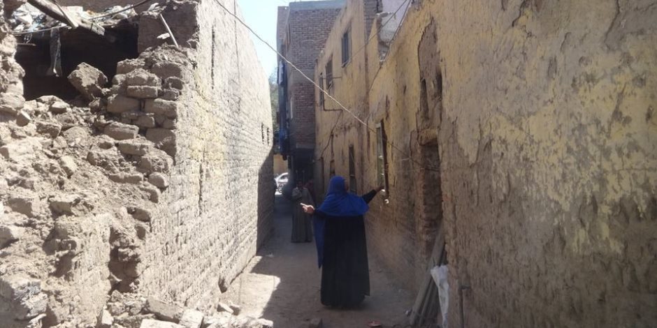  انهيار سقف منزل مبني من طابقين بمنطقة أبو الجود بالأقصر