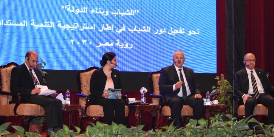رئيس جامعة القاهرة: تغيير مصر لابد أن يبدأ من المناهج التعليمية