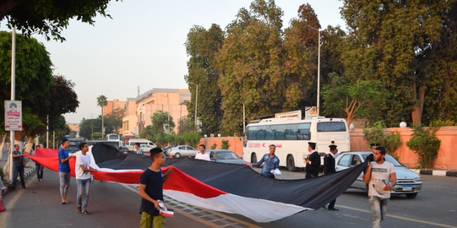 "مستقبل وطن " ينظم مسيرة لدعم الرئيس عبد الفتاح السيسي بكورنيش الأقصر  ( صور  )  