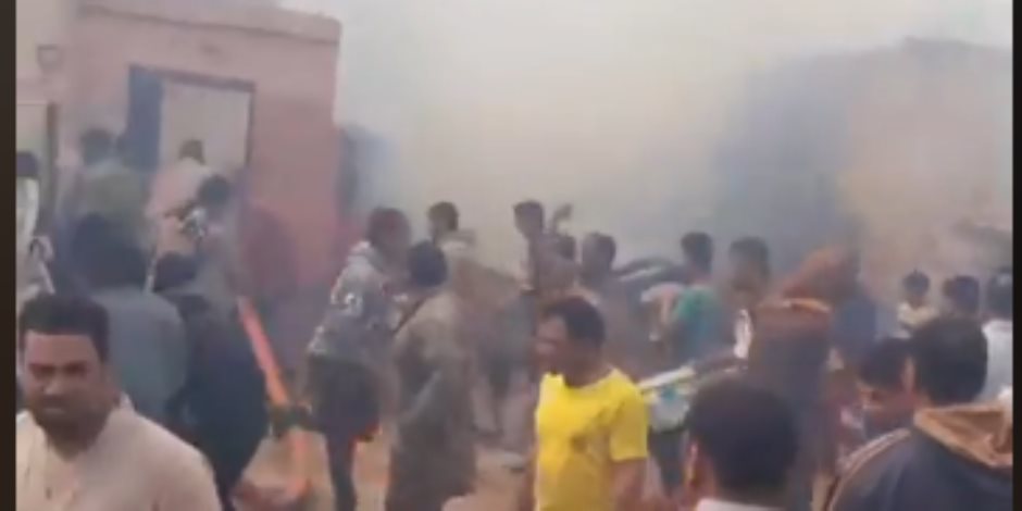 شهود عيان: لا إصابات في حريق الواحات.. والحماية المدنية سيطرت على النيران (فيديو)