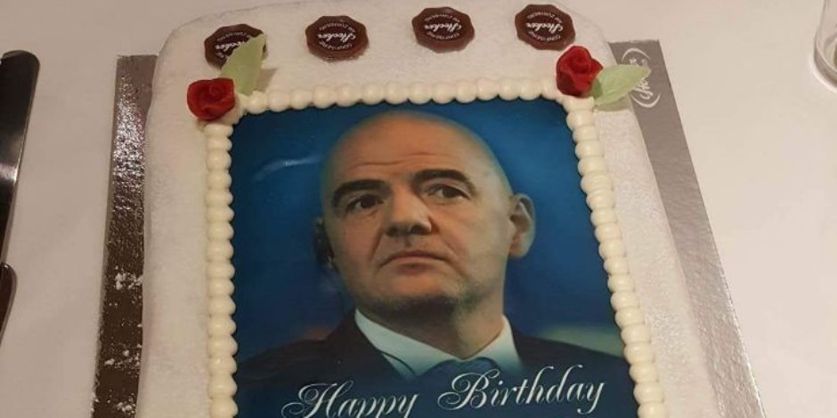 هاني أبوريدة يحتفل بعيد ميلاد إنفانتينو رئيس "فيفا" في سويسرا (صور)