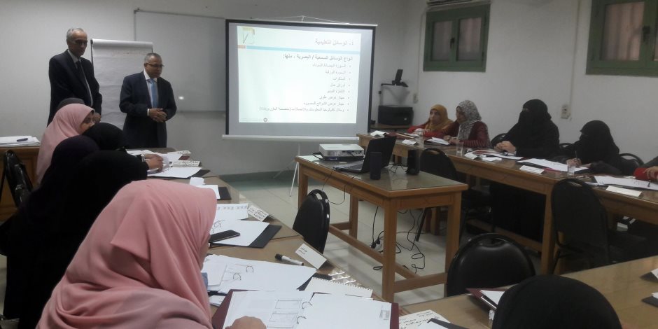 افتتاح البرنامج التدريبي لتنمية مهارات الهيئة المعاونة بجامعة الأزهر