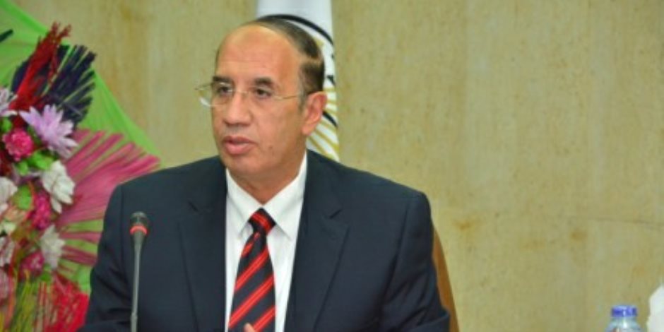 رئيس جامعة أسيوط: العمليات الإرهابية لن ترهب المصريين في المشاركة بالانتخابات