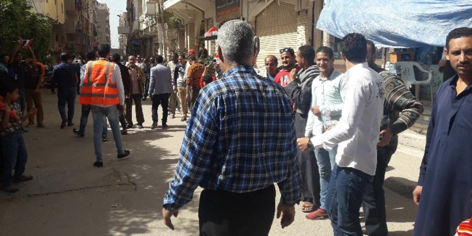 «بالرقص والزغاريد».. أهالي الإسكندرية يدلون بأصواتهم في اللجان الانتخابية (فيديو وصور)
